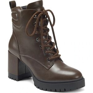 Aerosoles Esen Women size 9
Brown 3" Block Heel‎ Lace-Up
Combat Boot Size NEW
